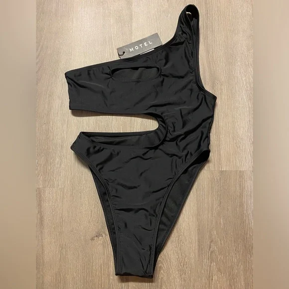 NWT Motel Velora black one piece swimsuit - Picture 4 of 6